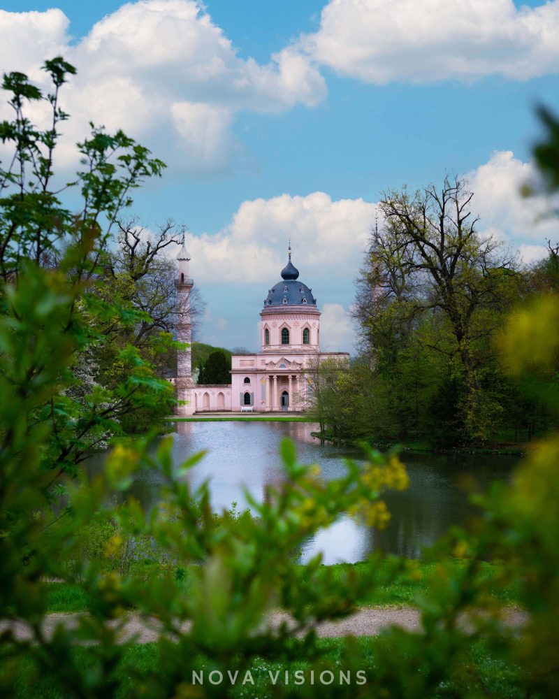 Blick auf die Moschee im Schwetzinger Schlossgarten