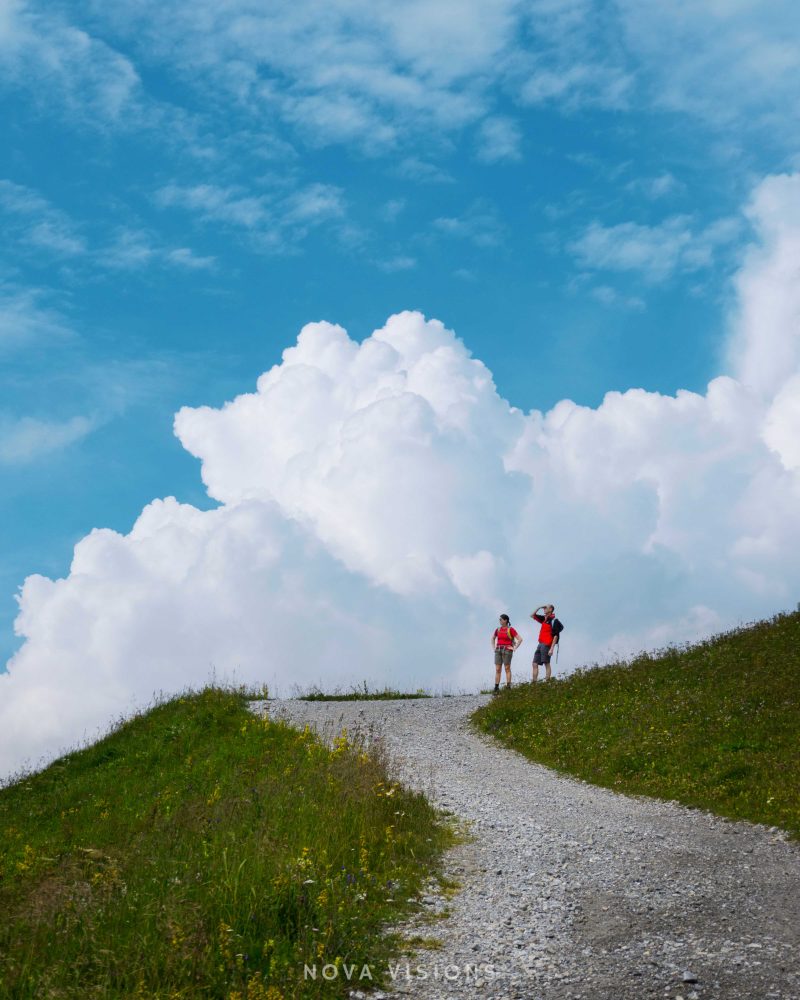 Wanderer auf dem Weg nach oben