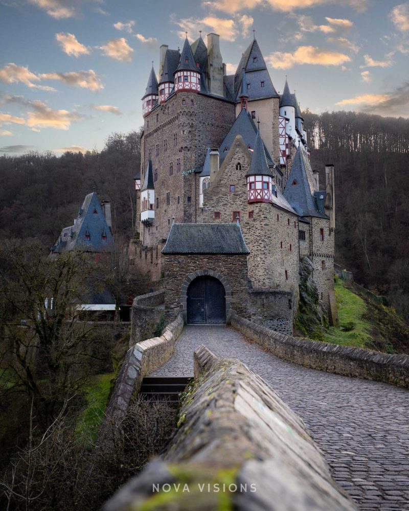Burg Eltz - Die Märchenburg
