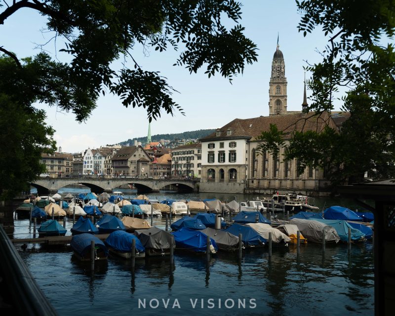 Boote vor der Münsterbrücke