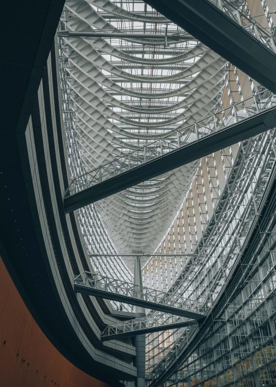 Tokyo International Forum mit eindrucksvollem Glasatrium