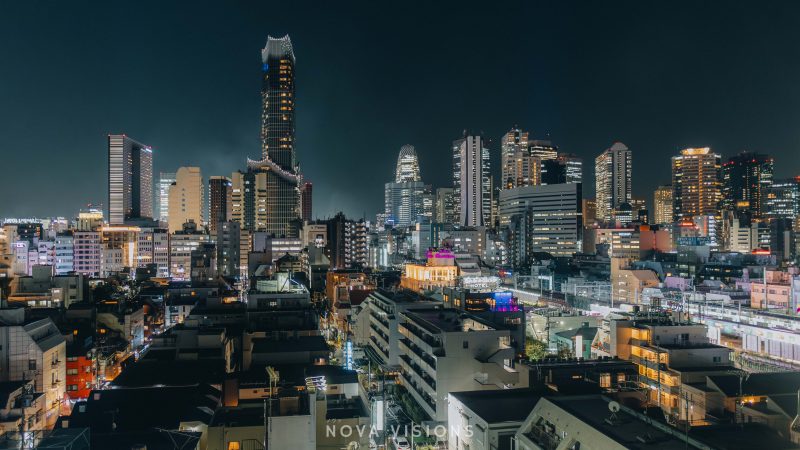 Tokyo Skyscraper District bei Nacht