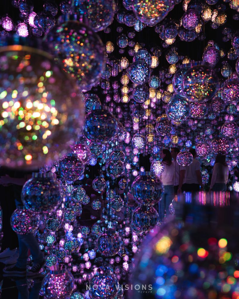 teamLab Borderless Bubble Universe