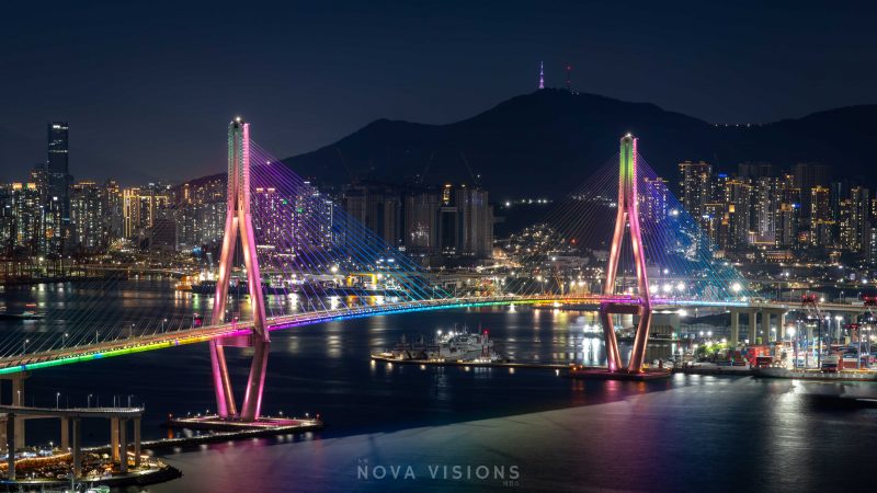 Busan Harbour Bridge beleuchtet